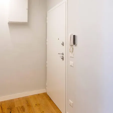 Apartment Contemporary Near Lungarno Cellini Florence