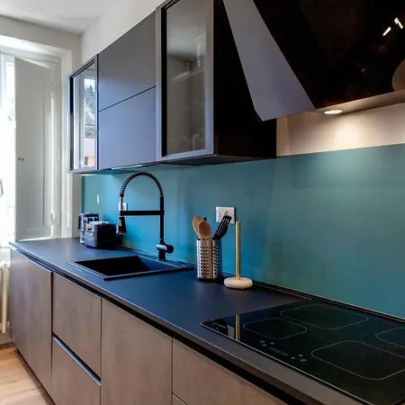 Contemporary Near Lungarno Cellini Apartment *